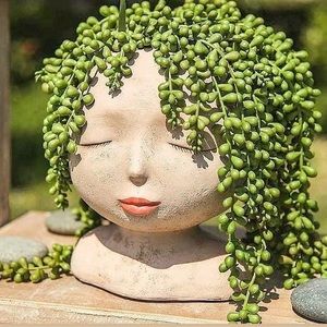 Meet your Posher, Ana